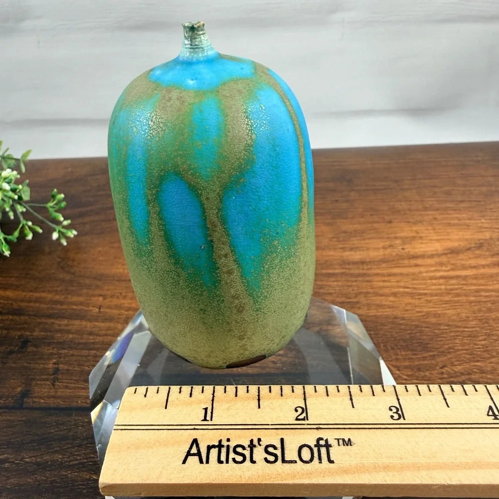 Rose Cabat Feelie Studio Pottery Vase Turquoise Green Crystalline Glaze Signed